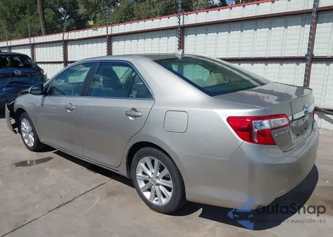 2014 Toyota Camry Hybrid Xle z USA, uszkodzony, nr VIN 4T1BD1FK8EU132916